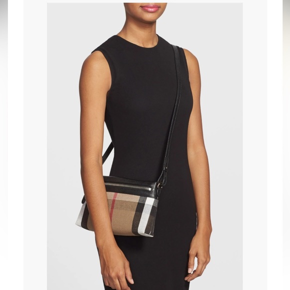 Burrberry Small Farley' Canvas Check & Leather Clutch Bag.❤️ - Picture 6 of 16